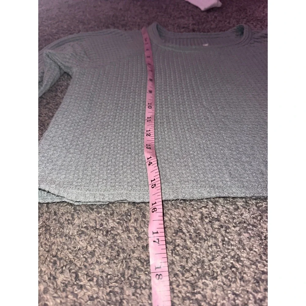 Waffle Knit Cropped Long Sleeve Shirt Womens Size XS Olive Green